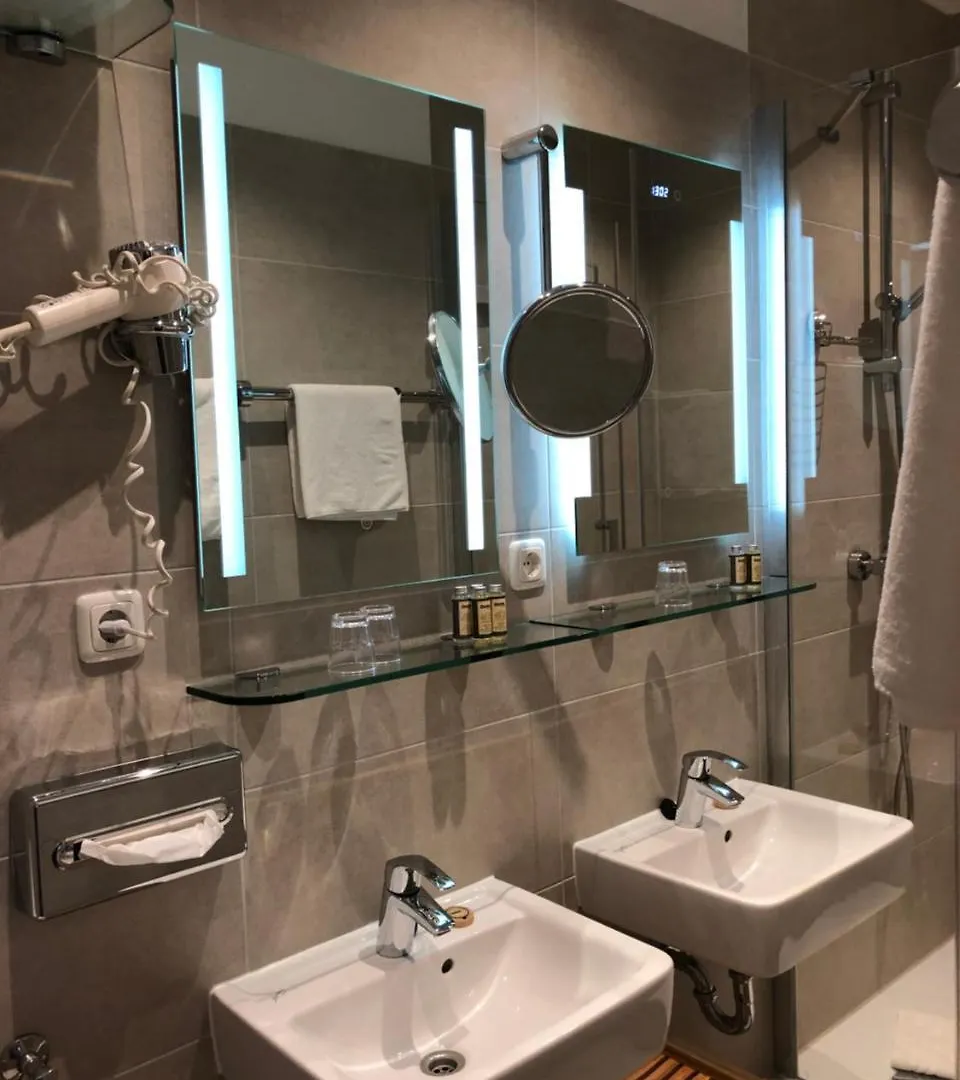 Hotel Fresena Im Dammtorpalais Hamburg