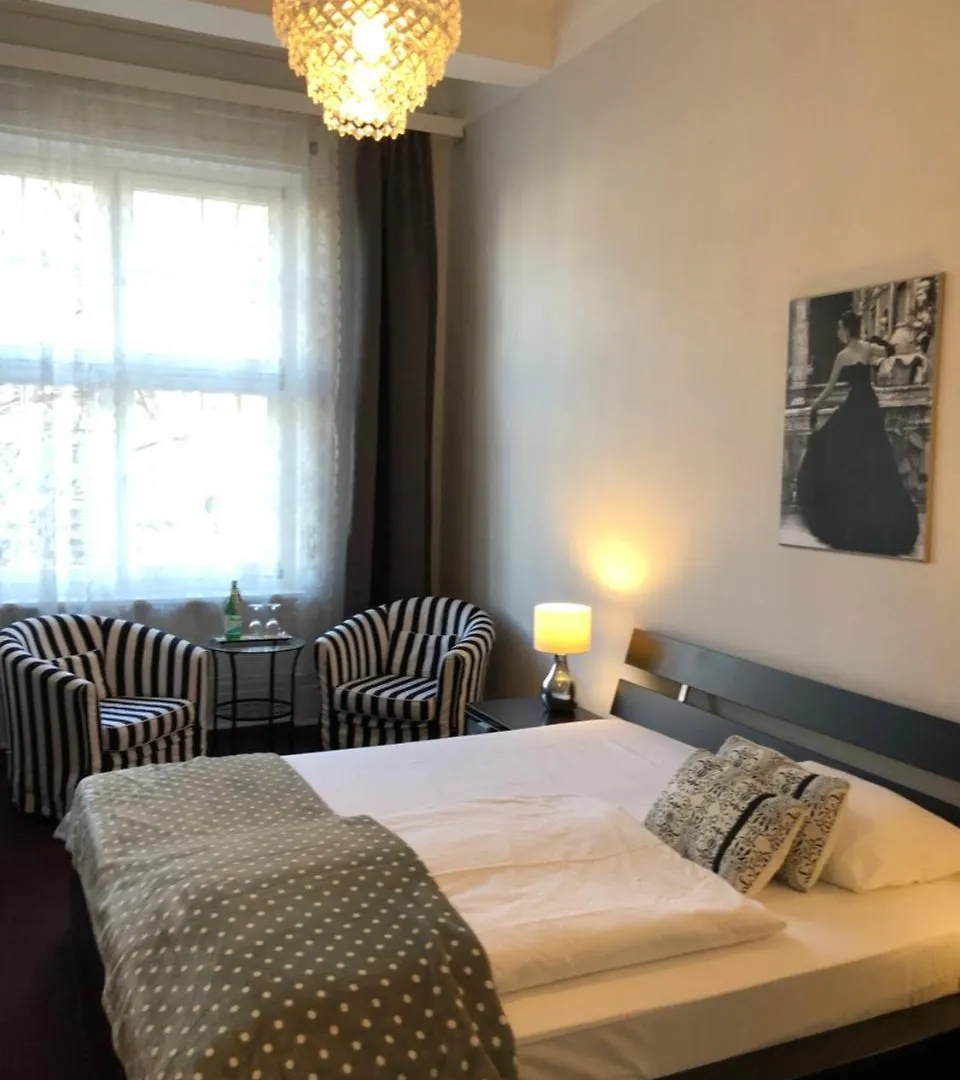 ***  Hotel Fresena Im Dammtorpalais Hambourg Allemagne