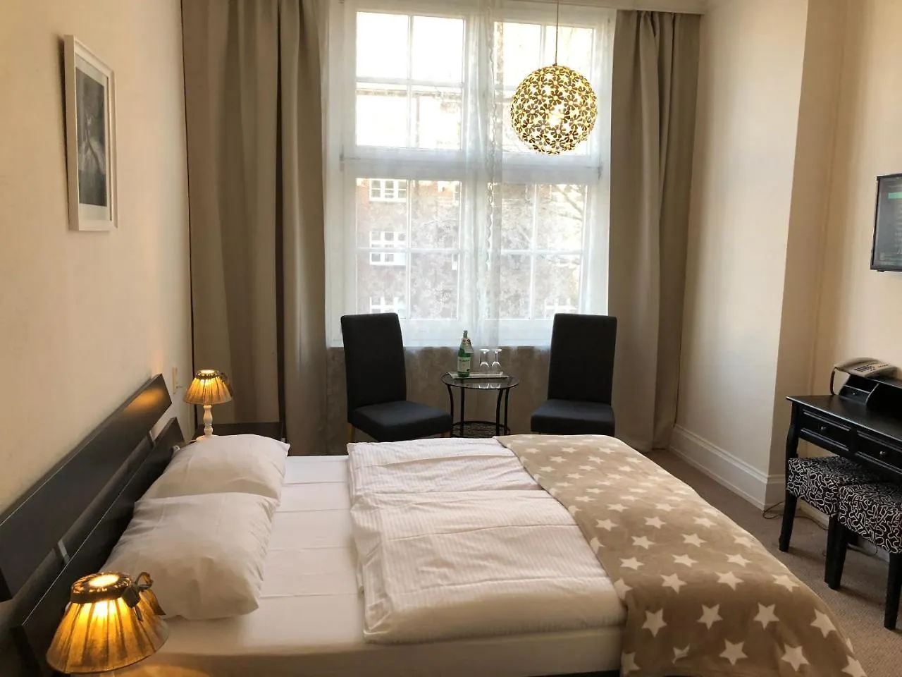 Hotel Fresena Im Dammtorpalais Hambourg 3*,